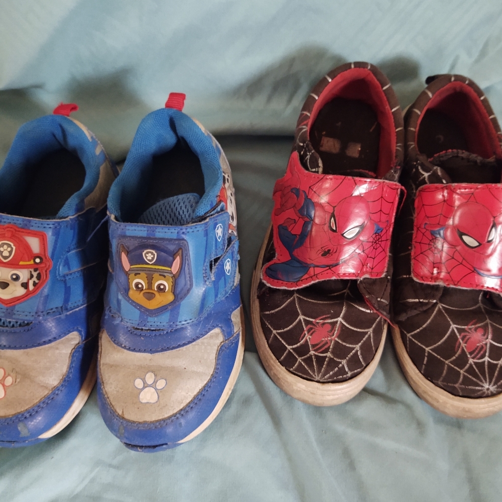 2 pair of play shoes
